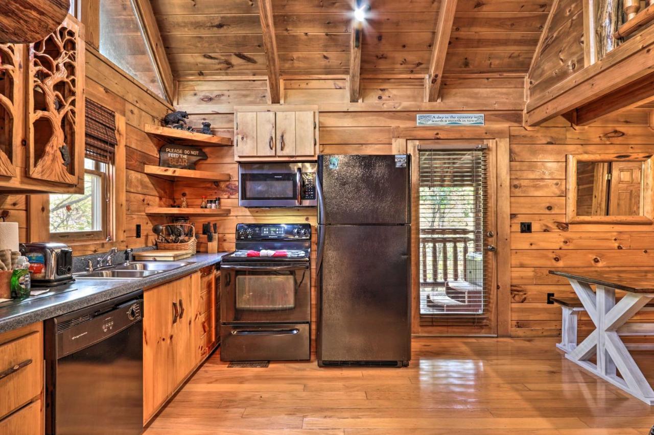 Smoky Mountain Log Cabin 7 Mi To Gatlinburg! Sevierville Bagian luar foto